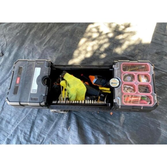 Resin Rolling Tool Box with Locking System and Removable Bins - Picture 3 of 5